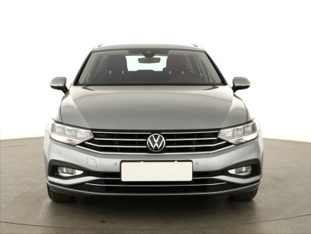 Volkswagen Passat, 2020 - pohled č. 2