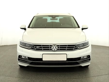 Volkswagen Passat, 2018 - pohled č. 2