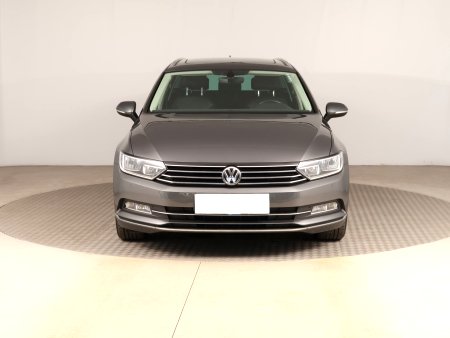 Volkswagen Passat, 2016 - pohled č. 2