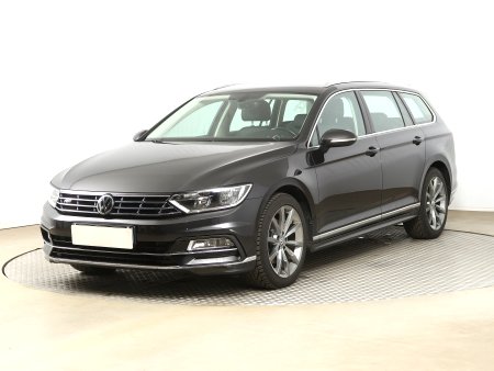 Volkswagen Passat, 2019 - pohled č. 3