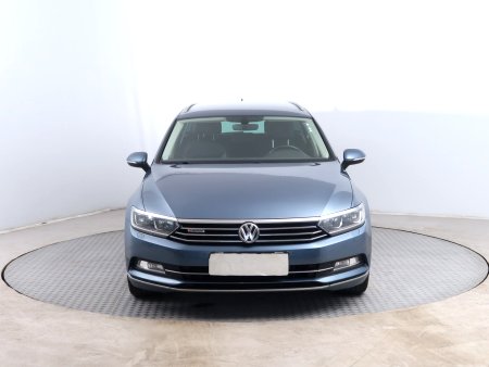 Volkswagen Passat, 2015 - pohled č. 2