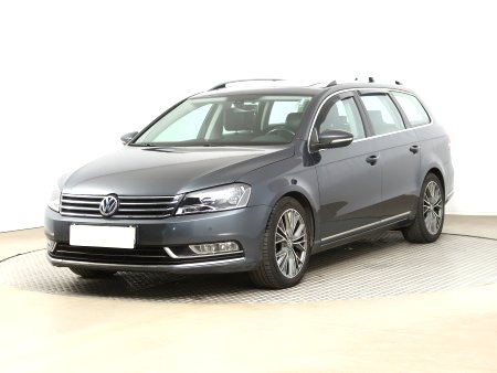 Volkswagen Passat, 2011 - pohled č. 3