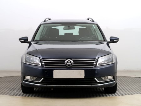 Volkswagen Passat, 2012 - pohled č. 2