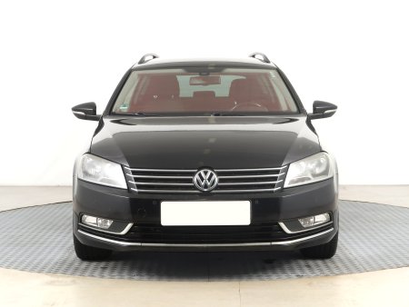 Volkswagen Passat, 2012 - pohled č. 2