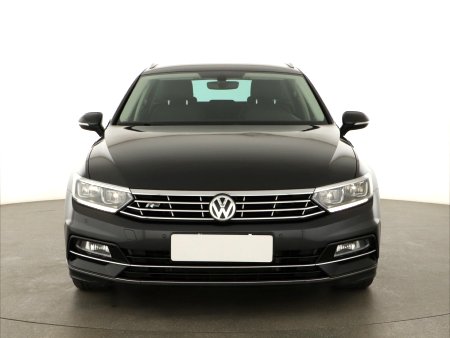 Volkswagen Passat, 2019 - pohled č. 2