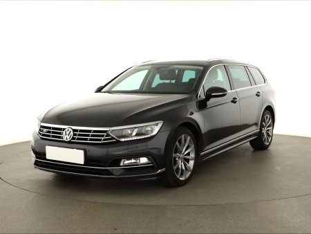Volkswagen Passat, 2019 - pohled č. 3