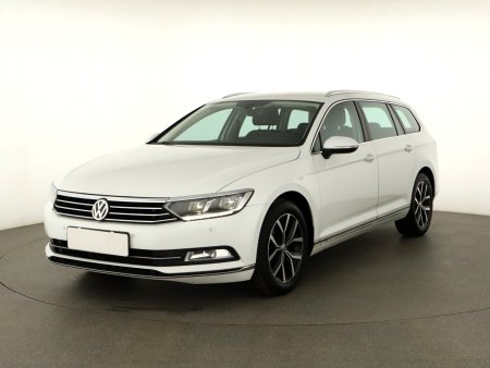 Volkswagen Passat, 2017 - pohled č. 3