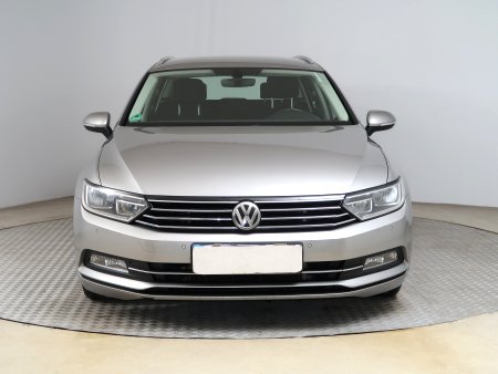 Volkswagen Passat, 2015 - pohled č. 2