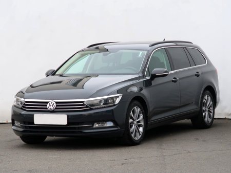 Volkswagen Passat, 2018 - pohled č. 3