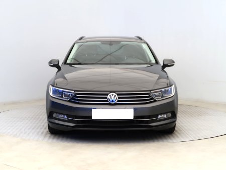 Volkswagen Passat, 2015 - pohled č. 2