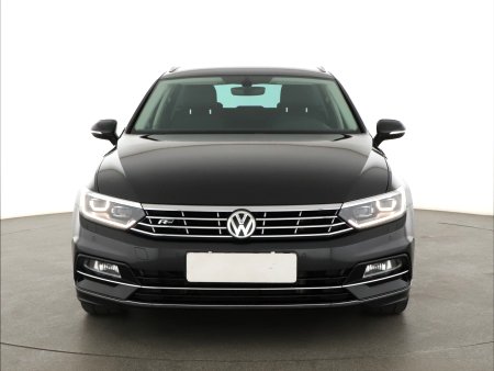 Volkswagen Passat, 2019 - pohled č. 2