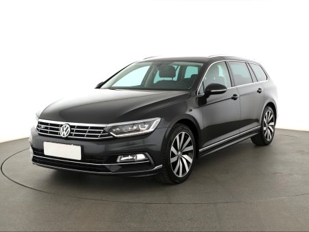 Volkswagen Passat, 2019 - pohled č. 3