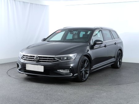 Volkswagen Passat, 2020 - pohled č. 3
