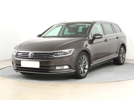 Volkswagen Passat, 2016 - pohled č. 3