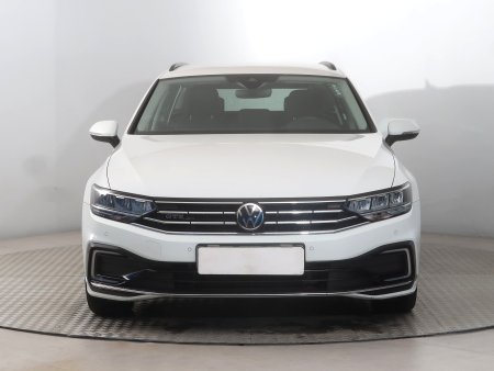 Volkswagen Passat, 2020 - pohled č. 2