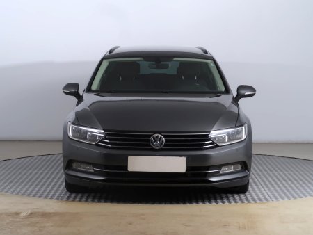 Volkswagen Passat, 2015 - pohled č. 2