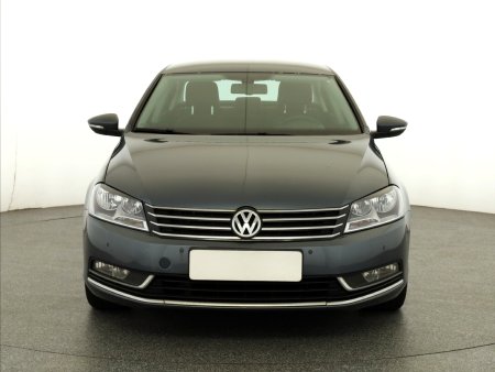 Volkswagen Passat, 2011 - pohled č. 2