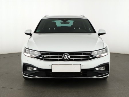 Volkswagen Passat, 2021 - pohled č. 2