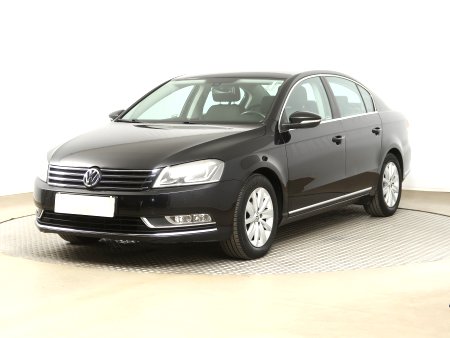 Volkswagen Passat, 2011 - pohled č. 3