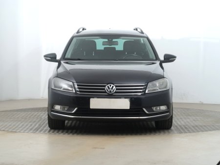 Volkswagen Passat, 2011 - pohled č. 2