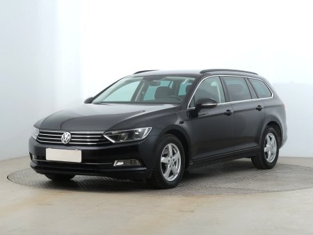 Volkswagen Passat, 2017 - pohled č. 3