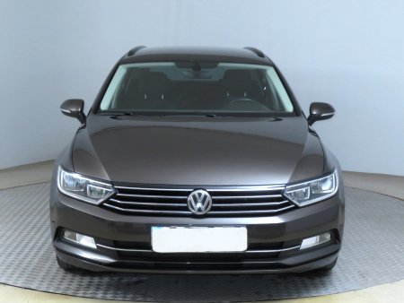 Volkswagen Passat, 2015 - pohled č. 2