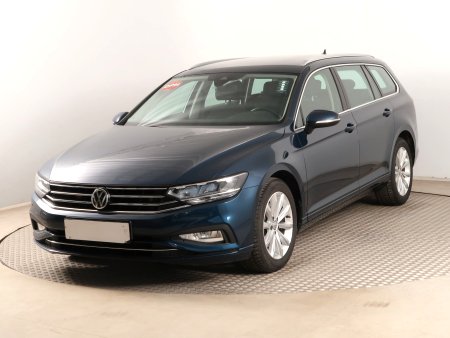 Volkswagen Passat, 2019 - pohled č. 3