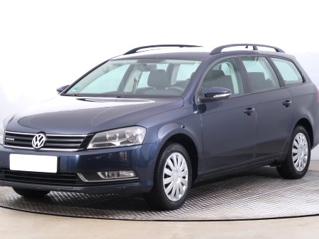Volkswagen Passat, 2012 - pohled č. 3