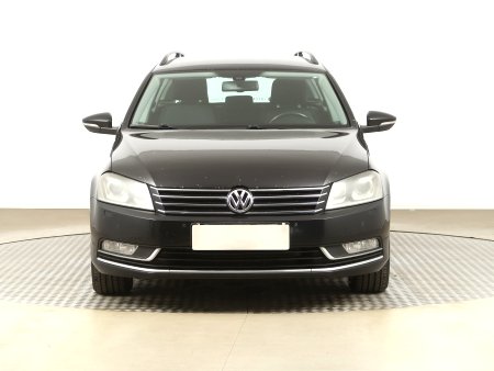 Volkswagen Passat, 2012 - pohled č. 2