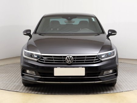 Volkswagen Passat, 2016 - pohled č. 2