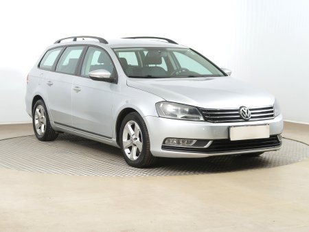 Volkswagen Passat, 2015