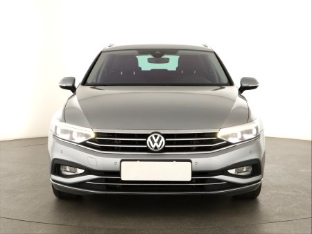 Volkswagen Passat, 2019 - pohled č. 2