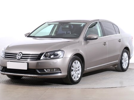 Volkswagen Passat, 2014 - pohled č. 3