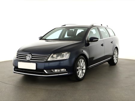 Volkswagen Passat, 2011 - pohled č. 3