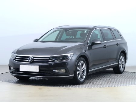 Volkswagen Passat, 2021 - pohled č. 3