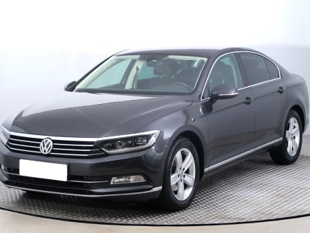 Volkswagen Passat, 2017 - pohled č. 3