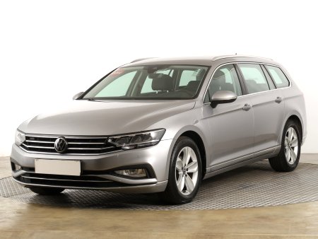 Volkswagen Passat, 2020 - pohled č. 3