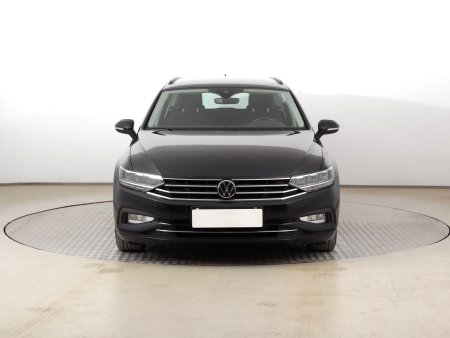 Volkswagen Passat, 2020 - pohled č. 2