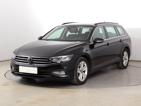 Volkswagen Passat, 2020 - pohled č. 3