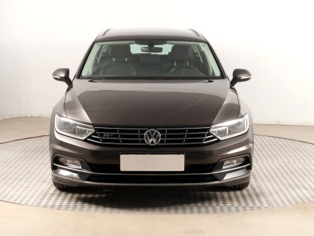 Volkswagen Passat, 2017 - pohled č. 2
