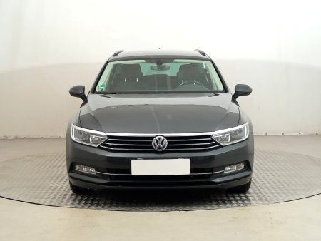 Volkswagen Passat, 2016 - pohled č. 2