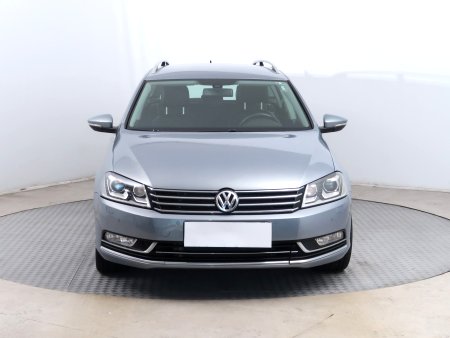 Volkswagen Passat, 2011 - pohled č. 2