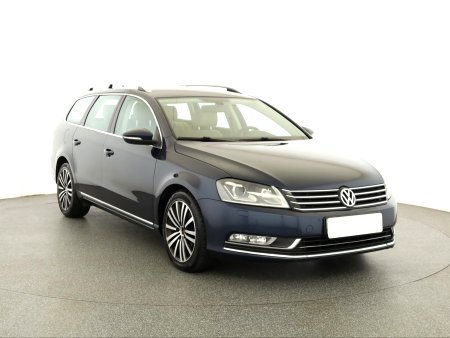 Volkswagen Passat, 2012