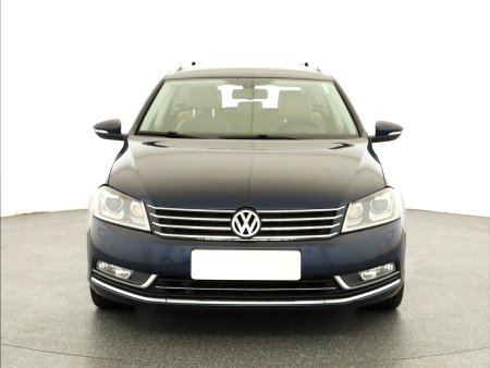 Volkswagen Passat, 2012 - pohled č. 2