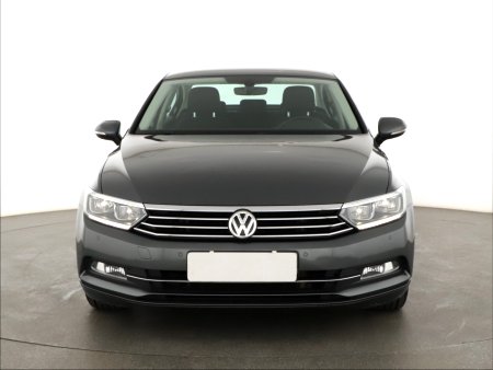 Volkswagen Passat, 2015 - pohled č. 2