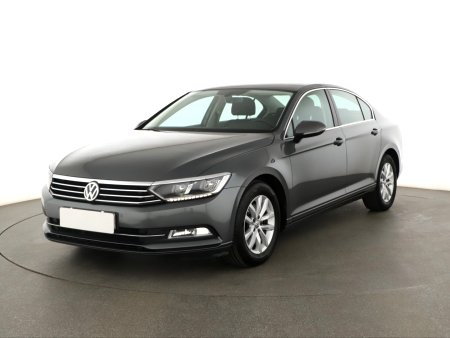 Volkswagen Passat, 2015 - pohled č. 3