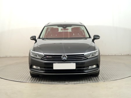 Volkswagen Passat, 2018 - pohled č. 2