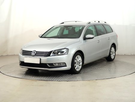 Volkswagen Passat, 2011 - pohled č. 3