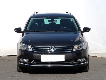 Volkswagen Passat, 2011 - pohled č. 2