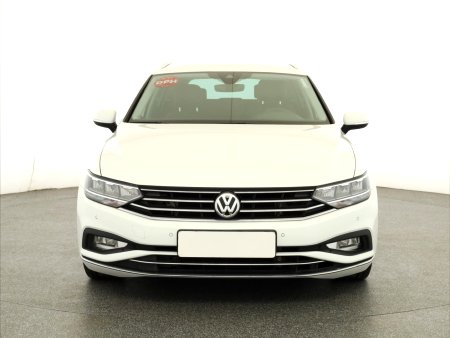Volkswagen Passat, 2020 - pohled č. 2